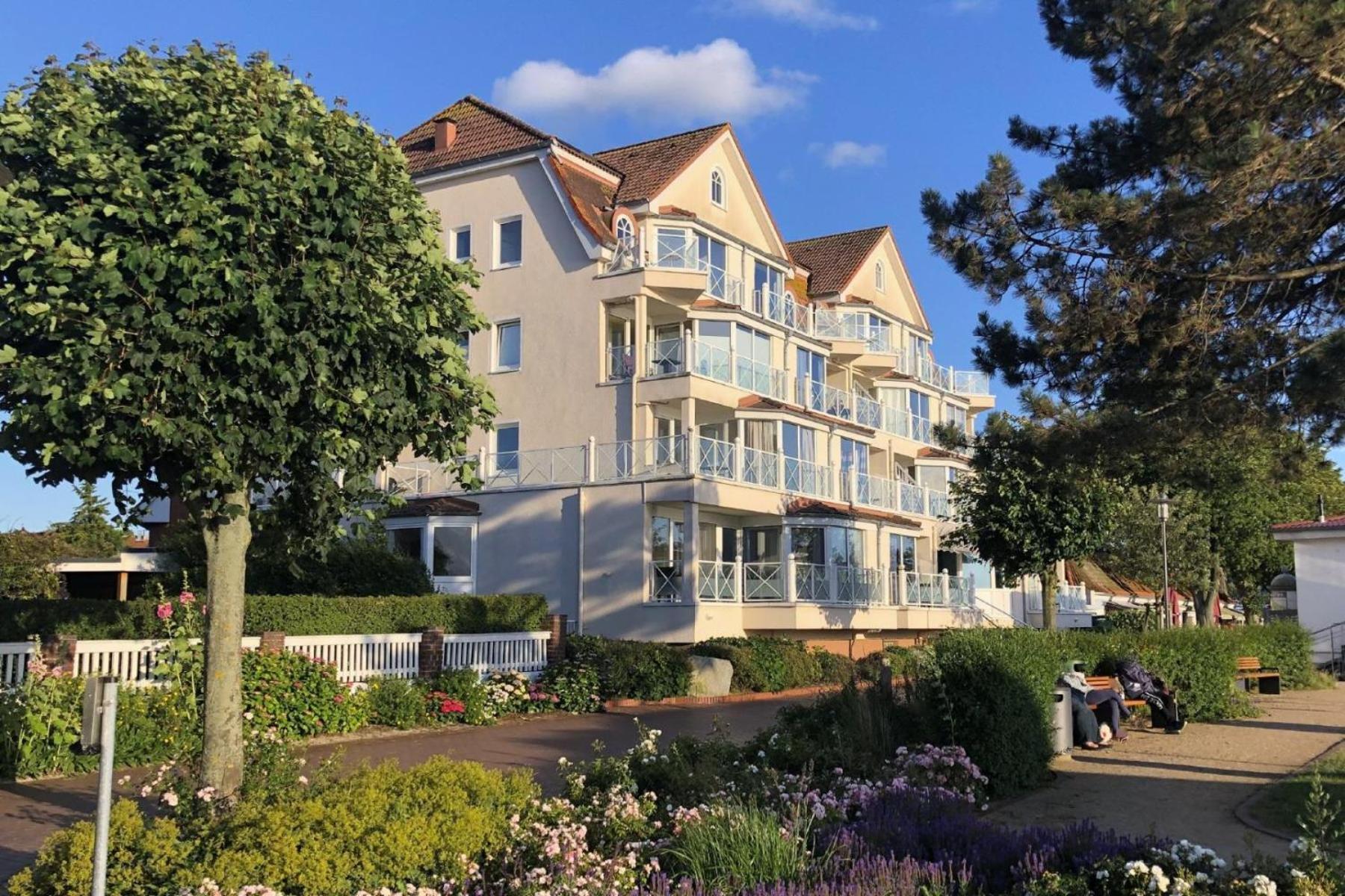 Strandhotel 1 Laboe Exteriör bild